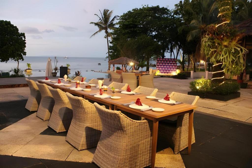 Tanjung Lesung Beach Hotel Exterior foto