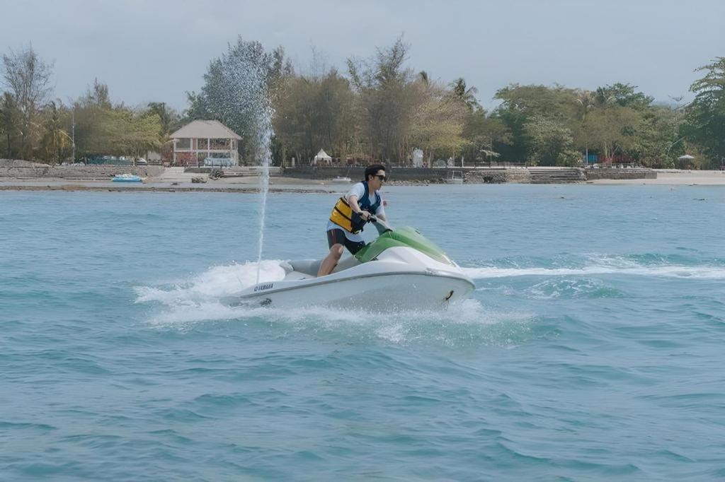 Tanjung Lesung Beach Hotel Exterior foto
