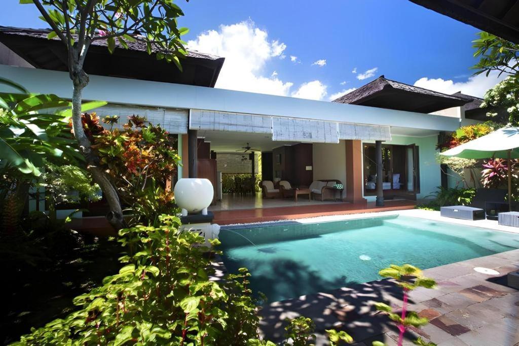 Tanjung Lesung Beach Hotel Exterior foto