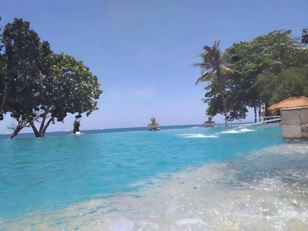 Tanjung Lesung Beach Hotel Exterior foto